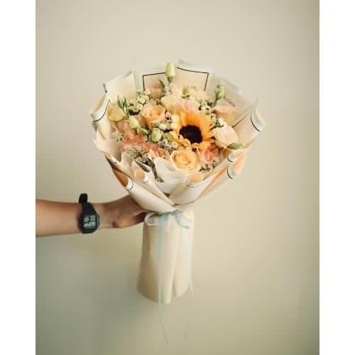 گل فروشی اطراف آرایشگاه زنانه محله نارمک تهران t7166
