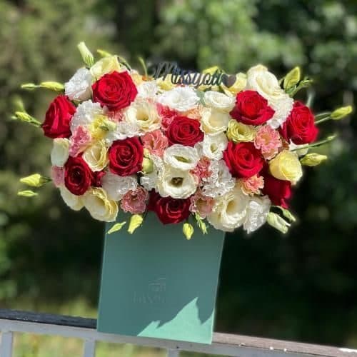 گل فروشی اطراف آرایشگاه باران محله سلسبیل شمالی تهران t7156