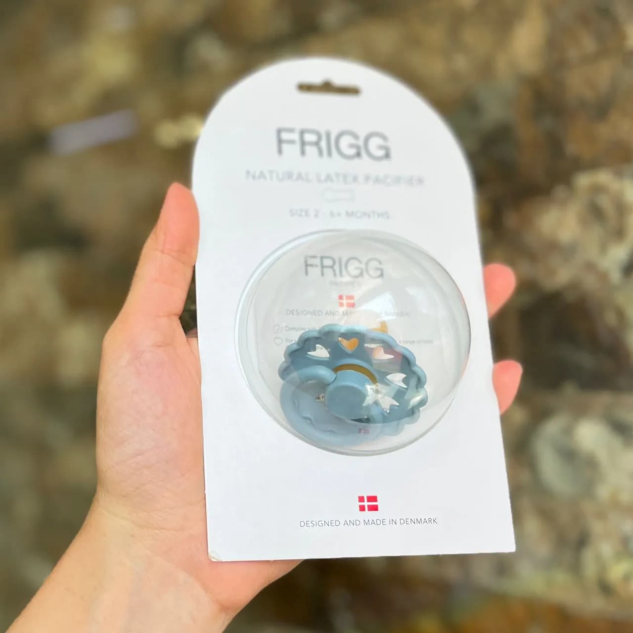 پستانک +۶ ماه لاتکس فریگ FRIGG Fairytale آبی — تصویر ۲