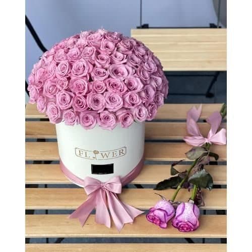 گل فروشی اطراف آرایشگاه الف محله تهرانسر شرقی تهران t7076