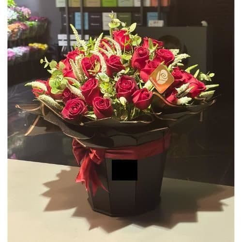گل فروشی اطراف آرایشگاه زنانه آلفا محله اوقاف تهران t7008
