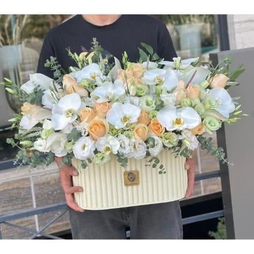 گل فروشی محدوده شیرینی فروشی لادن تهران t6994