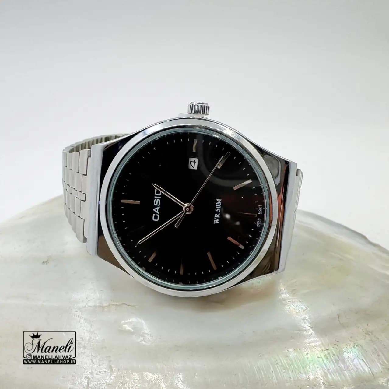 ساعت( casio)کاسیو مردانه نقره ای با صفحه ی مشکی — تصویر ۳