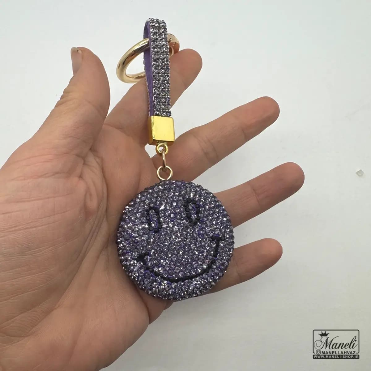 جاسوئیچی (سرکلیدی )طرح دایره کیتی و ایموجی — تصویر ۴