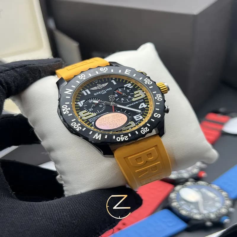 ساعت مچی مردانه برایتلینگ کرنوگراف Breitling Yellow Rubber Strap Chronograph Black — تصویر ۲