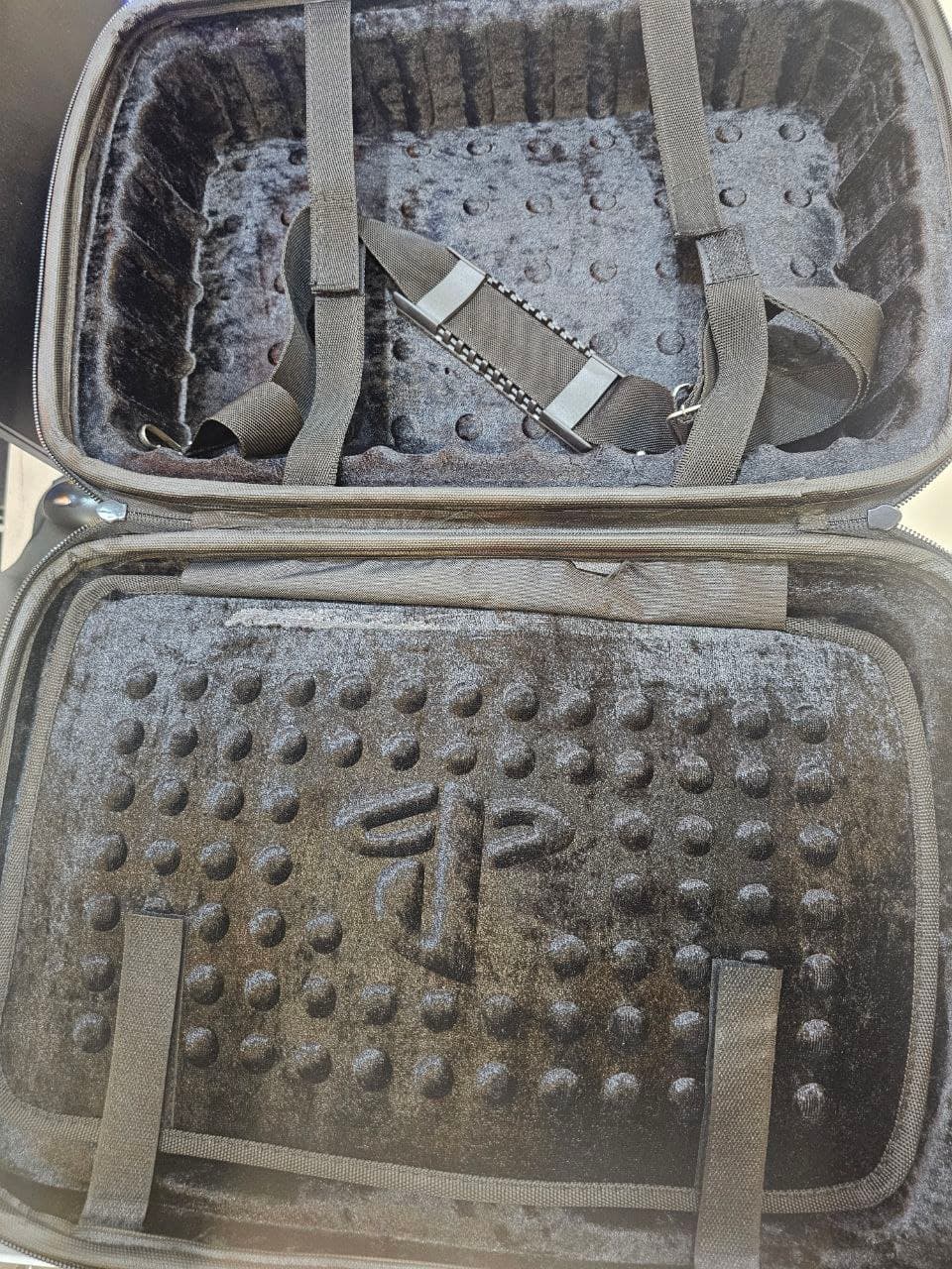 کوله کنسول PS5 SLIM طرح ردد 2 — تصویر ۳