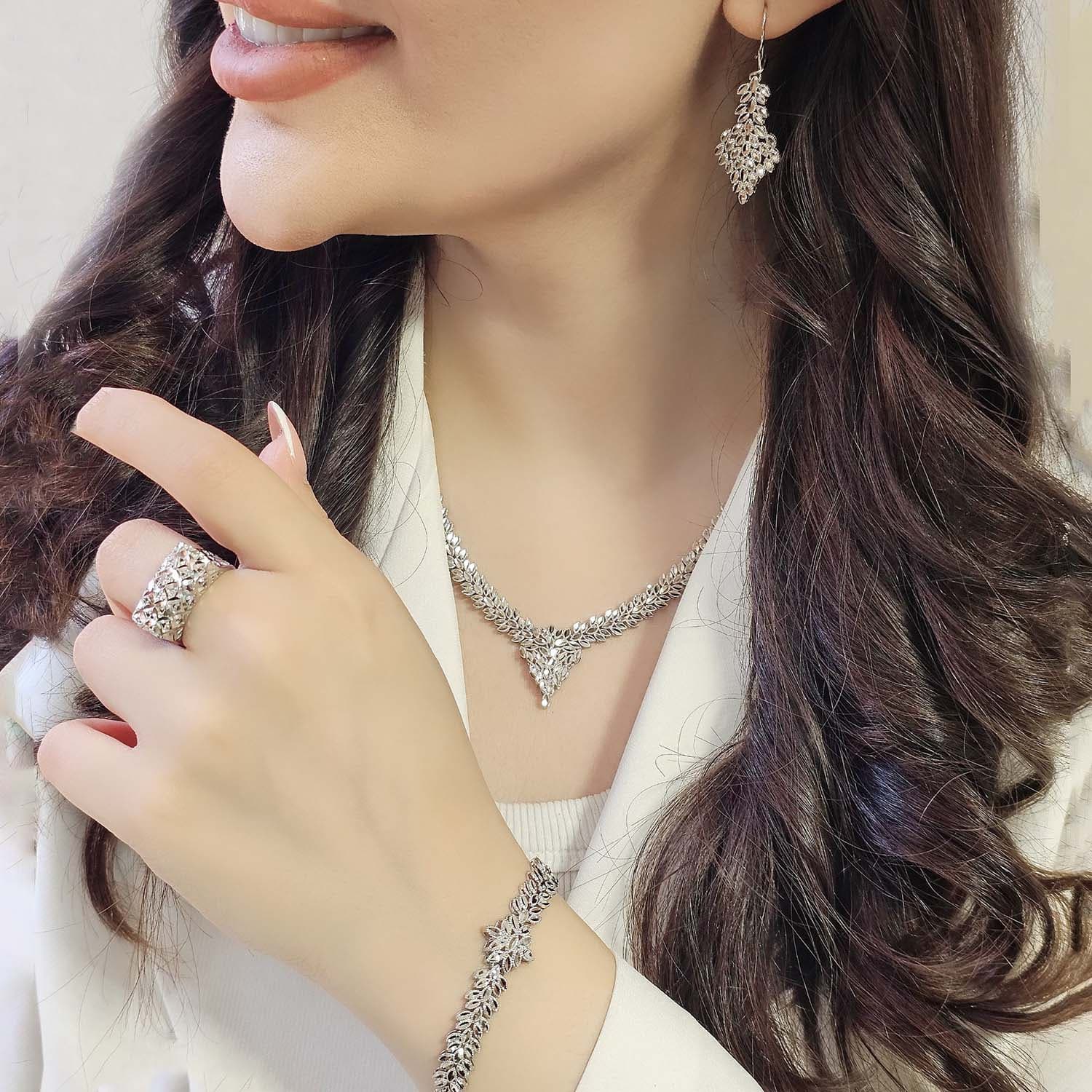 سرویس نقره زنانه تراش طرح طلا — تصویر ۲