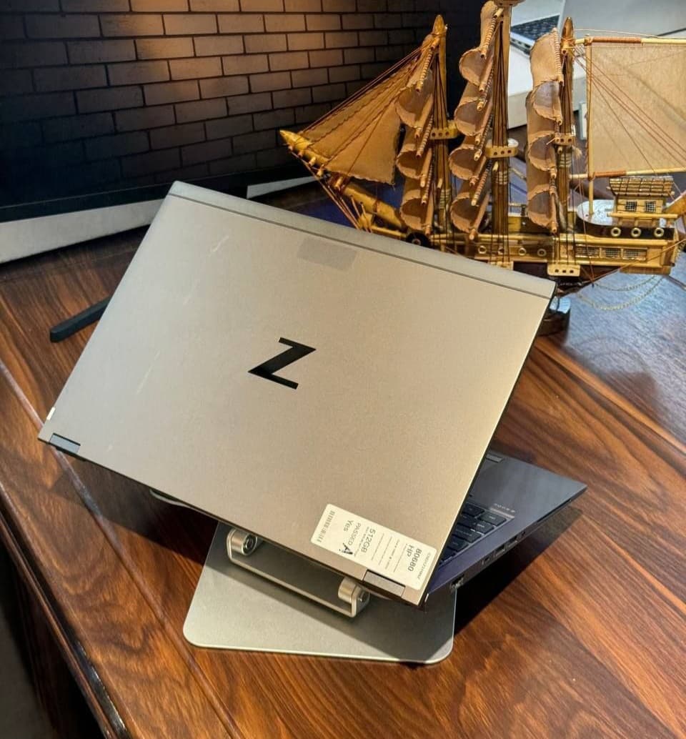 لپ تاپ استوک HP ZBook Fury 15 G7 | Core i9-10885H | RTX 3000 6GB | رم 32GB | ورک‌استیشن مهندسی — تصویر ۲