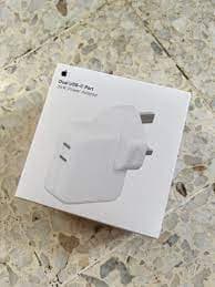 شارژر 35 وات دو پورت USB-C اپل UK — تصویر ۸