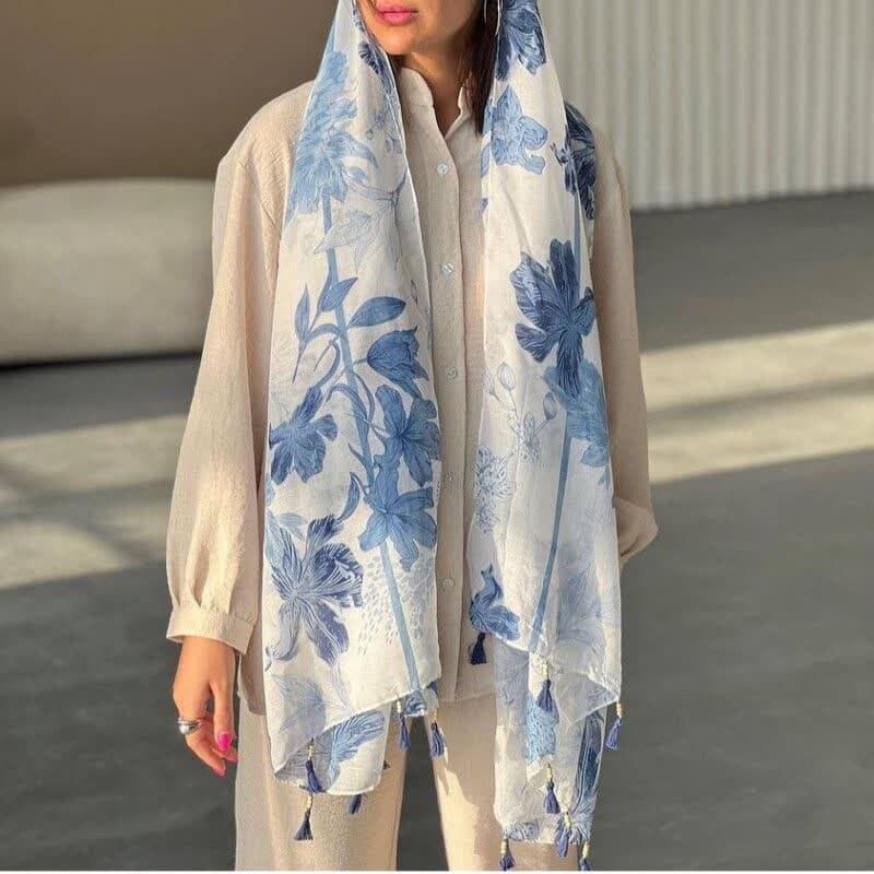 شال نخ وارداتی گلدار رنگ آبی trf
