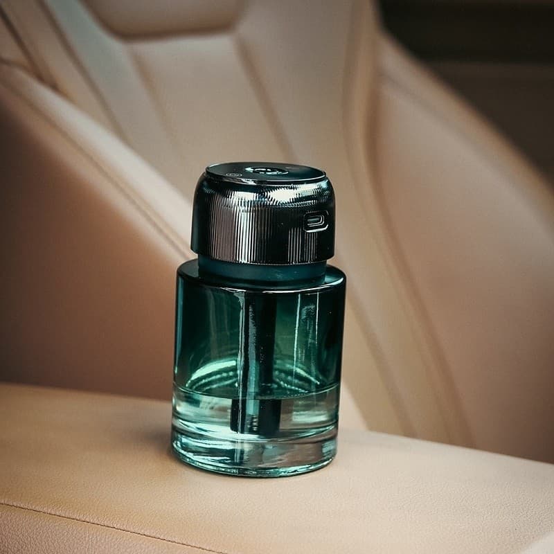 خوشبوکننده هوشمند خودرو با چراغ کهکشانی CarFragrance 2 — تصویر ۲