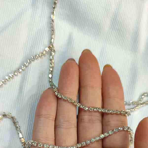 کراپ زنانه آستین‌بلند پشت‌باز زنجیردار — تصویر ۵