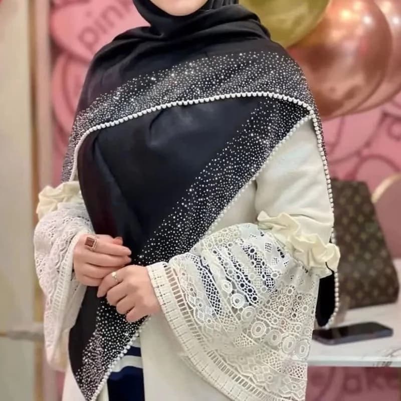 روسری کوپرا مشکی مجلسی نگین و مروارید دار