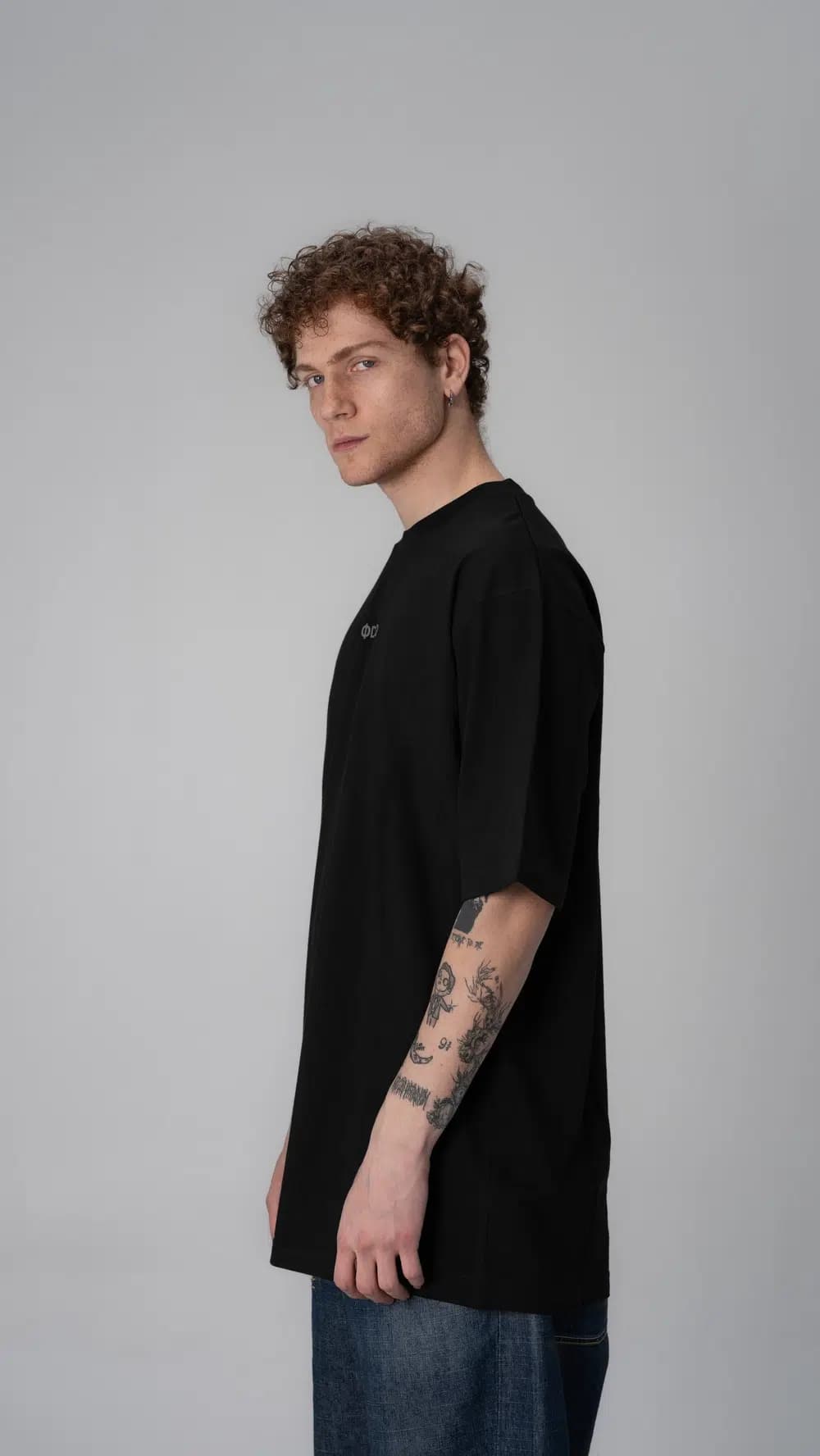 تی شرت مردانه مشکی برند CODE24 طرح ALIEN سایز XL — تصویر ۳