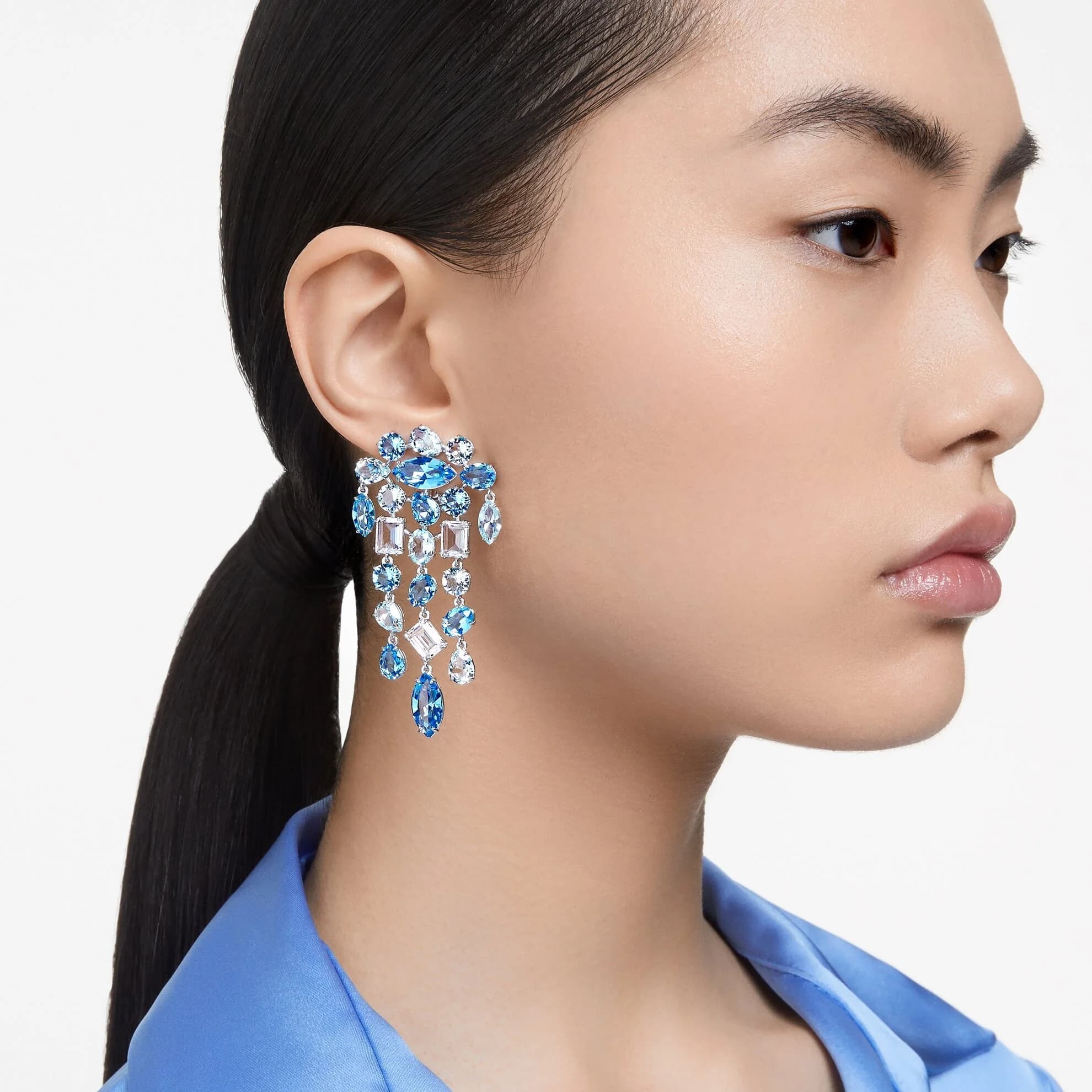 گوشواره ابی سواروسکی اورجینال Swarovski Gema Klipsli Küpeler 5666015 — تصویر ۲