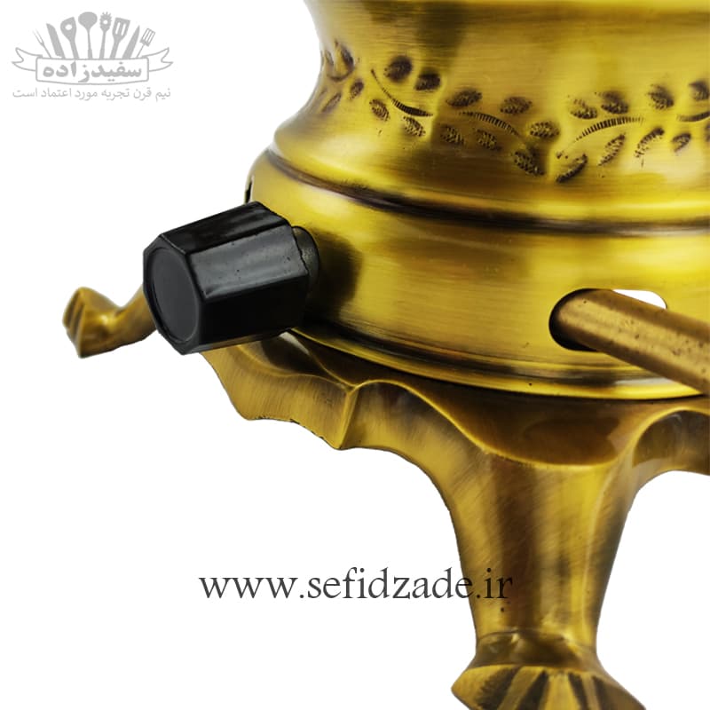 سماور گازی شاهکار مدل پانیذ قلمزده آنتیک 7 لیتری — تصویر ۵