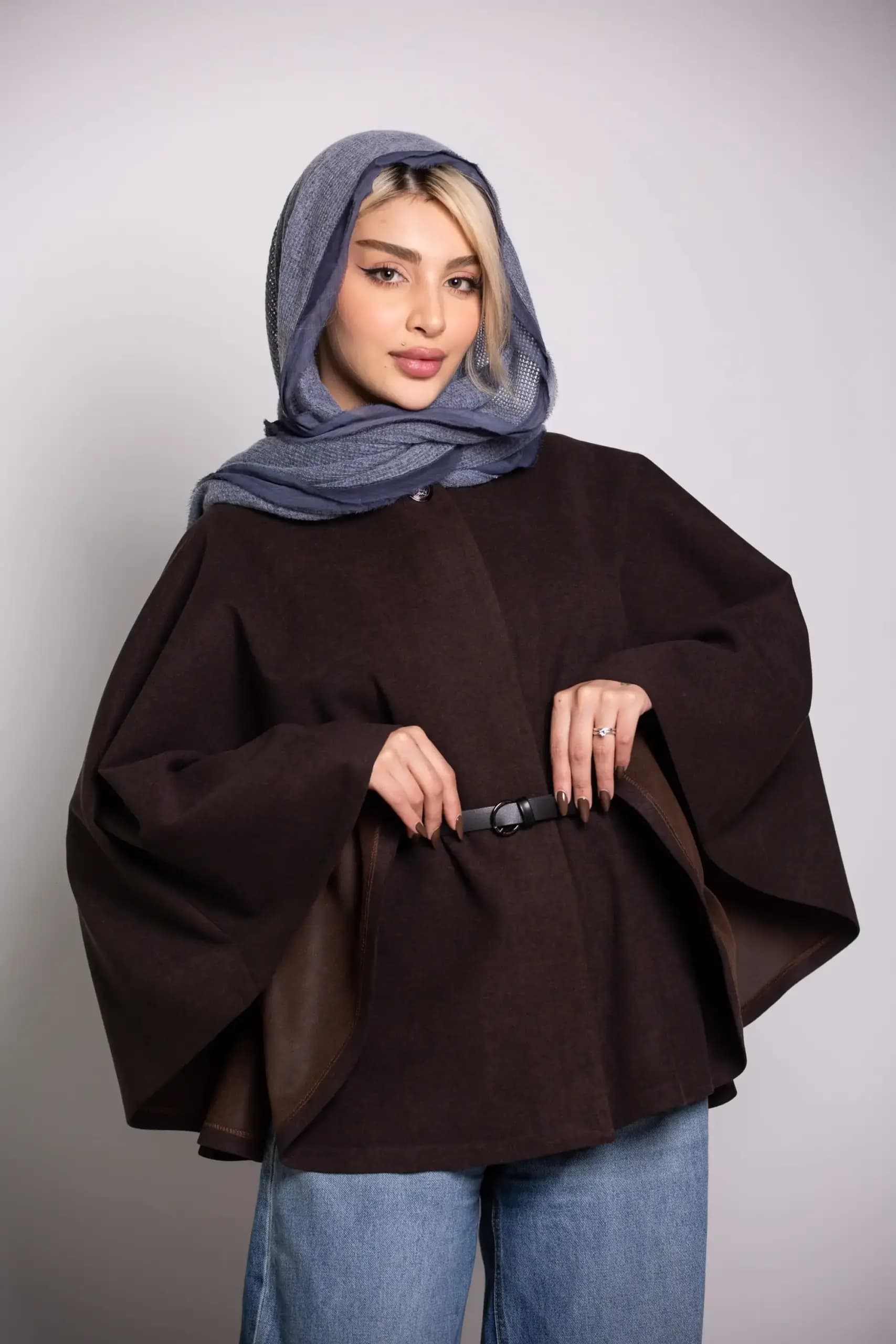 پانچو زنانه کمربند دار لامر — تصویر ۸