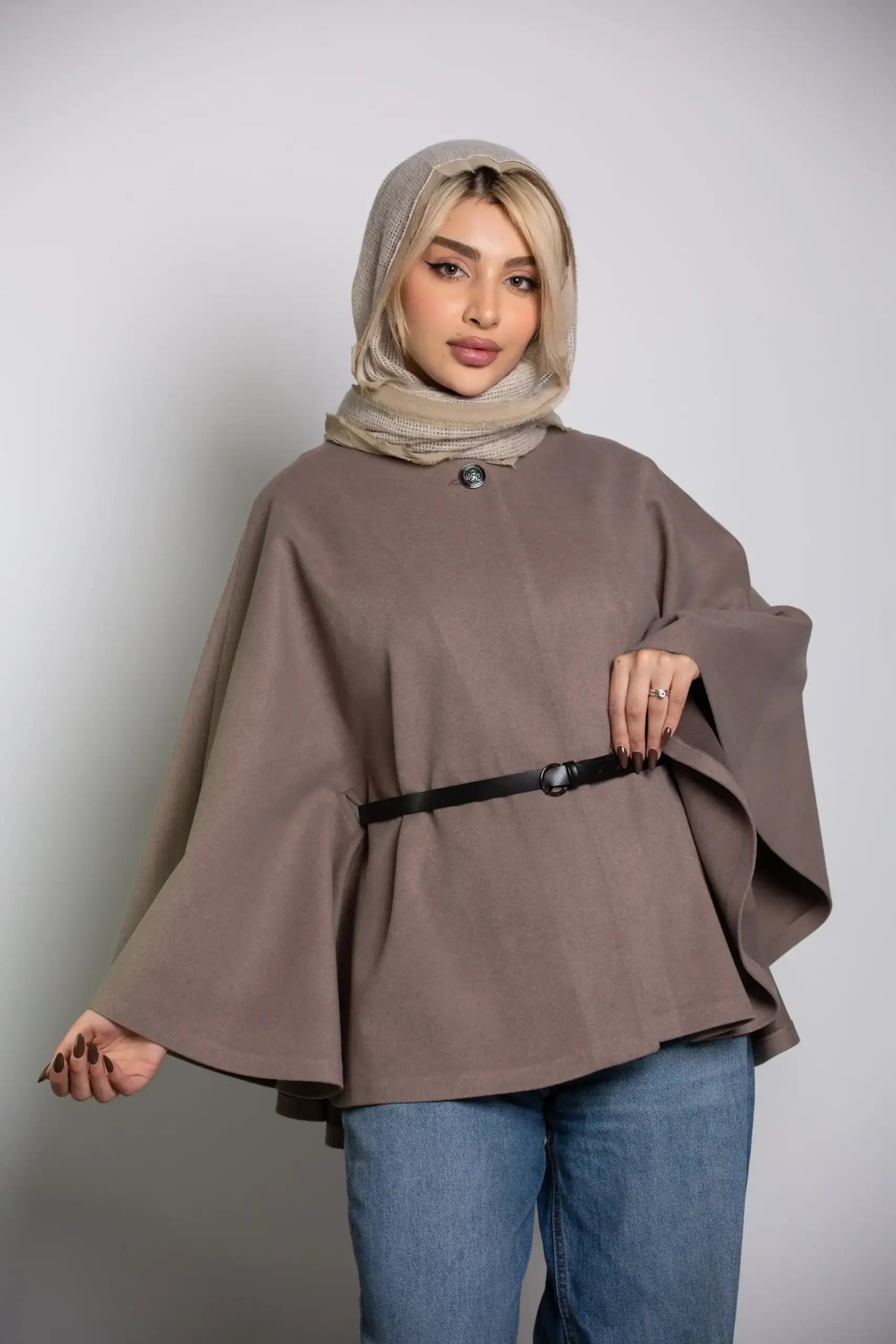 پانچو زنانه کمربند دار لامر — تصویر ۵