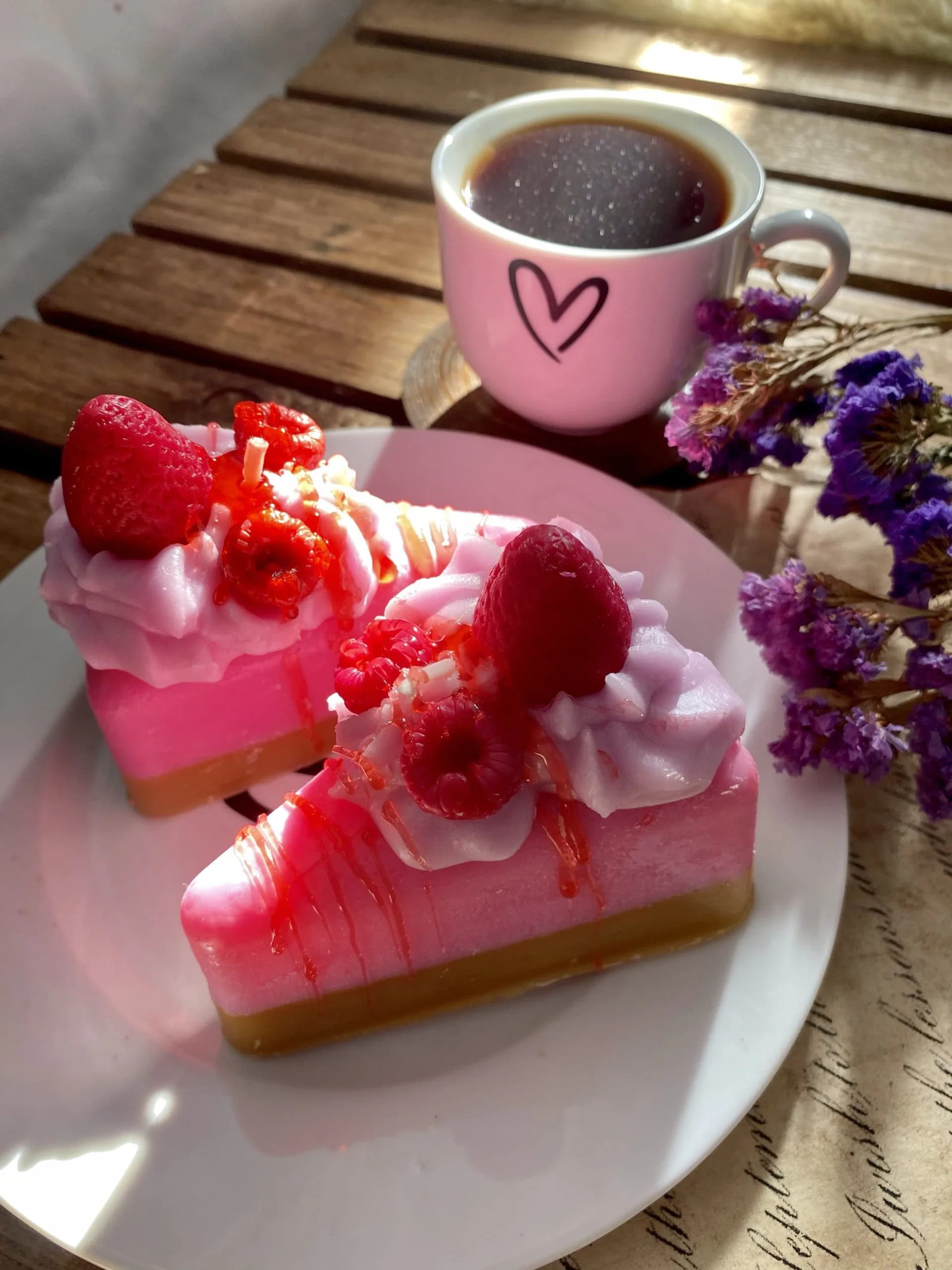 شمع چیزکیک توت فرنگی — تصویر ۷