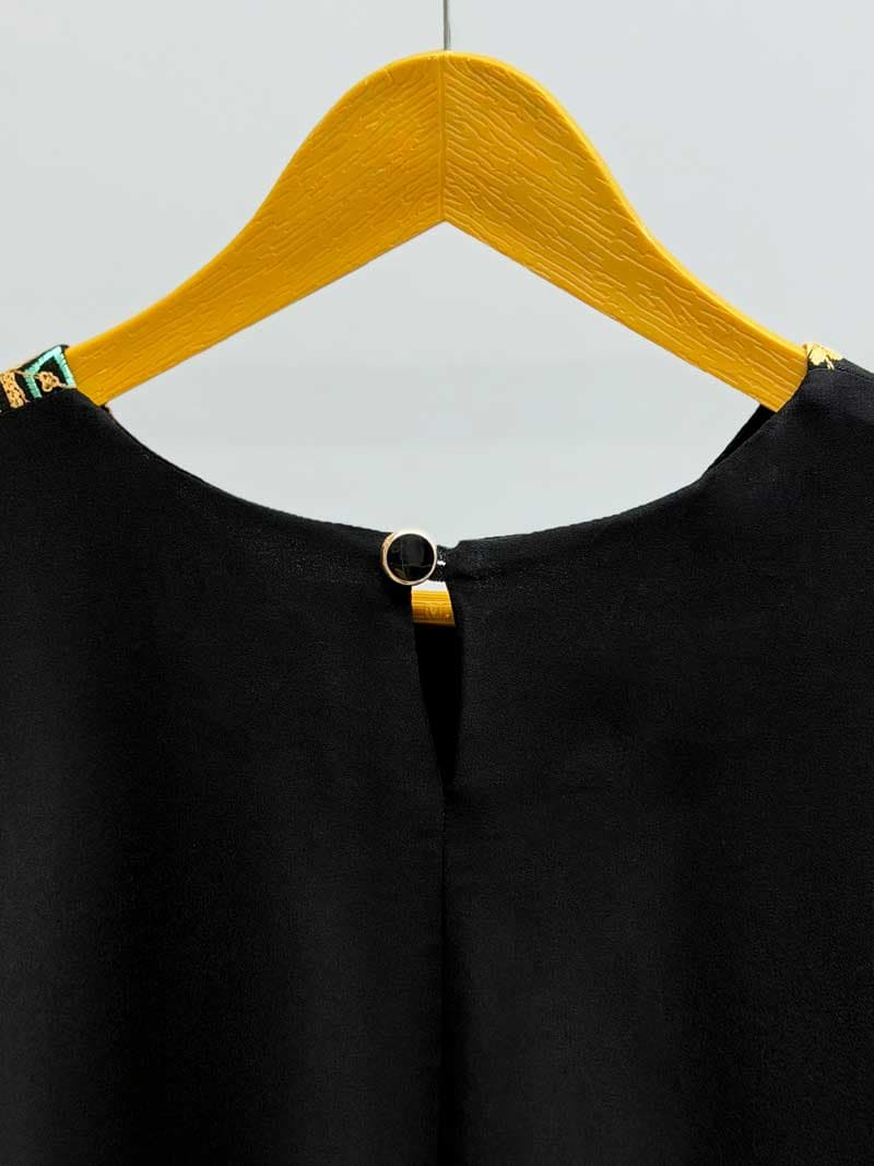 مانتو عبایی کرپ ژینا کد 968166 — تصویر ۸