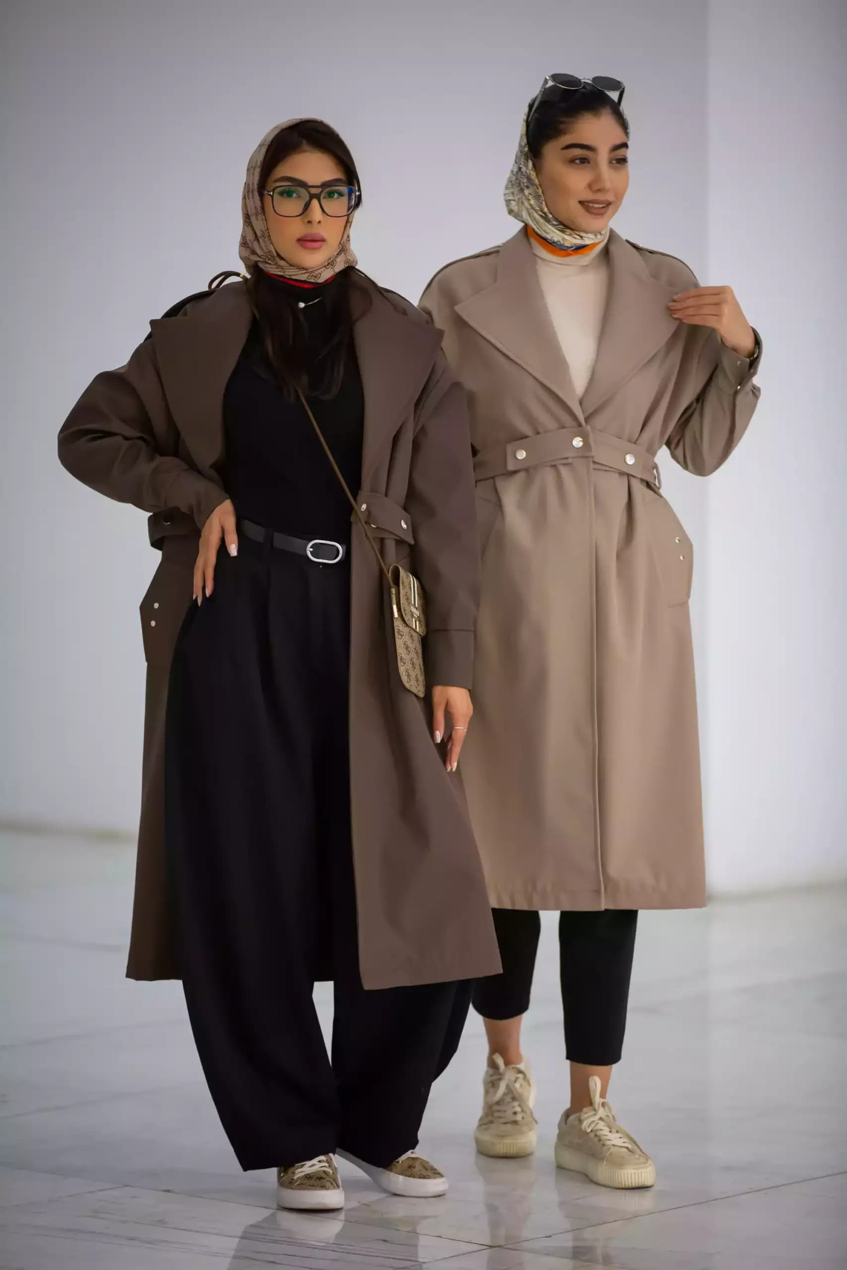 مانتو بارانی بلند پاگون دار