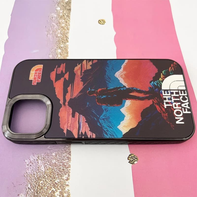 قاب گوشی iPhone 13 / 14 آیفون طرح Pixelate The North Face کد 935