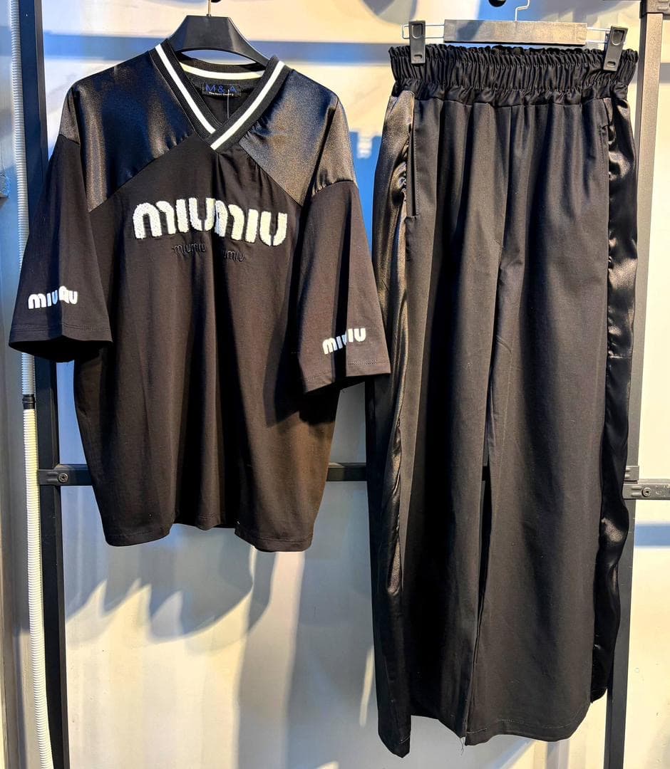 ست ساتن miu miu کد 13574 — تصویر ۳