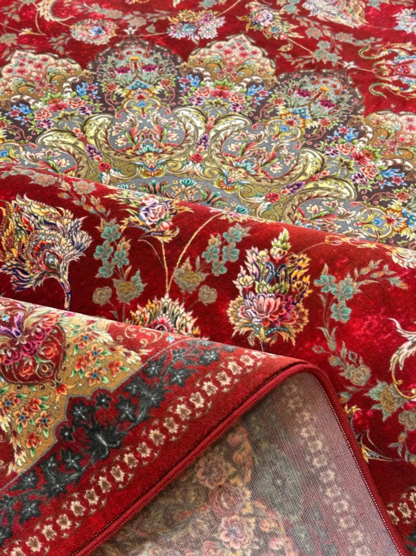 فرش طرح اسکارلت لاکی — تصویر ۷