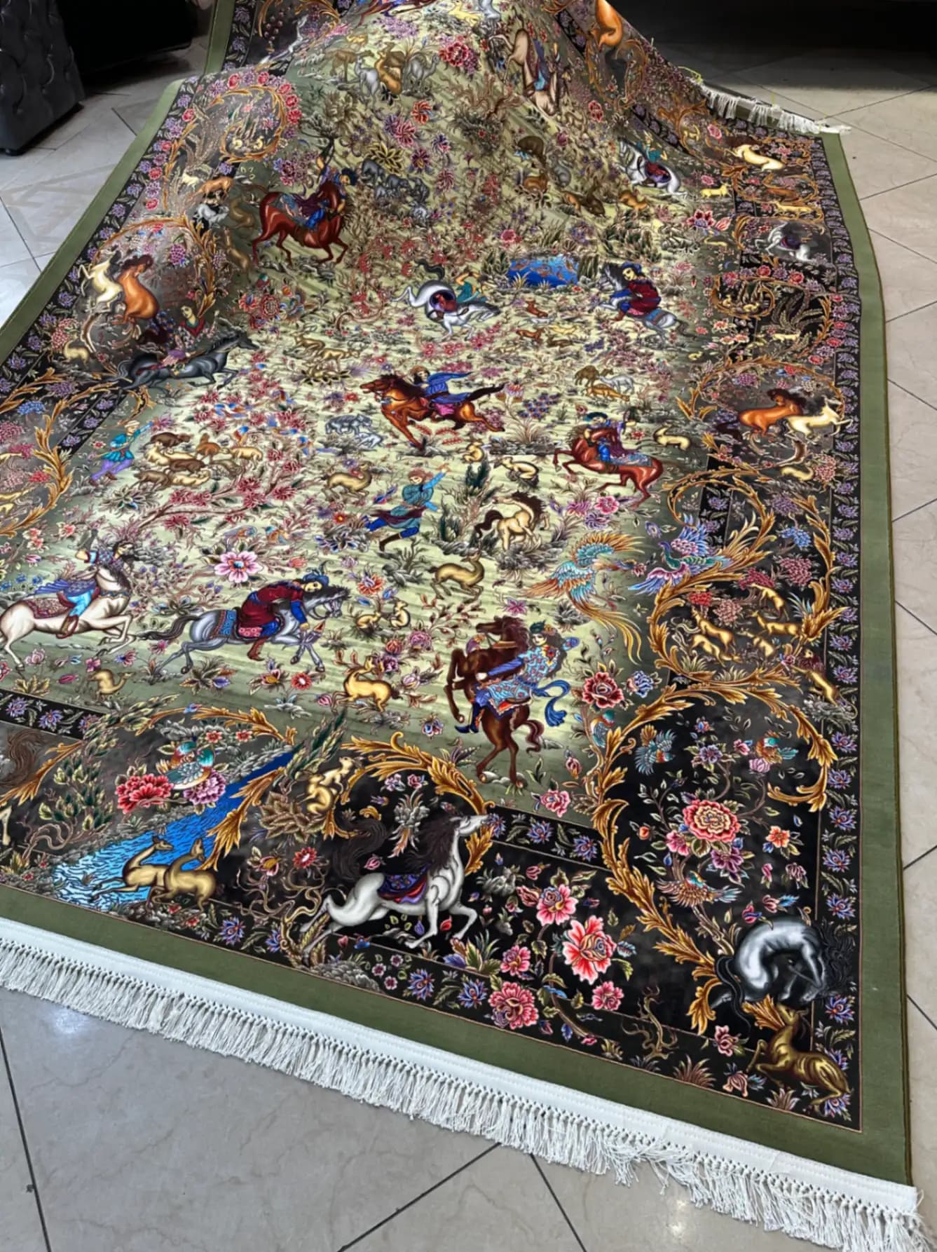 فرش طرح شکارگاه سبز کد1676191 — تصویر ۶