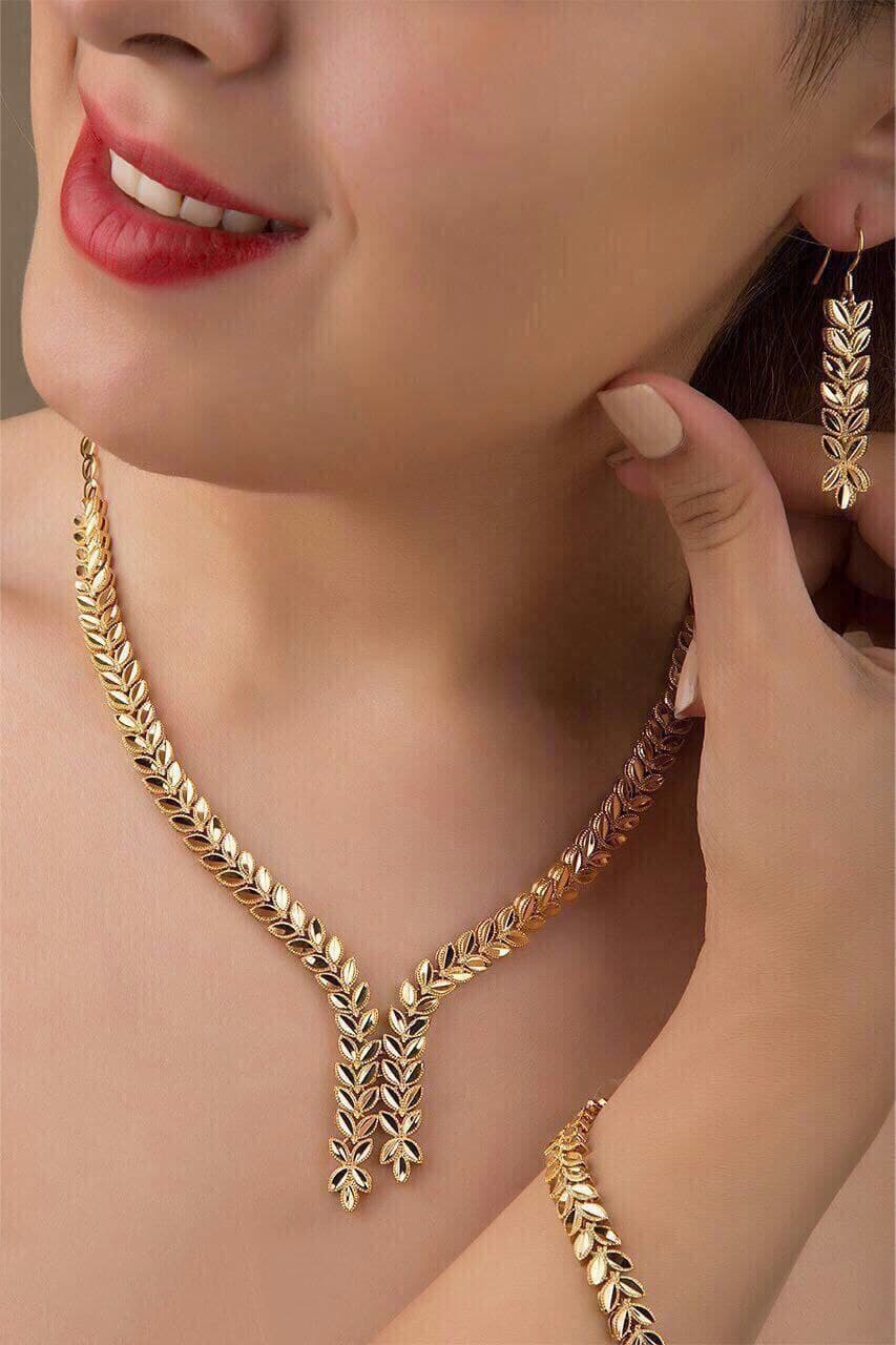 سرویس گندمی جدید گوشواره، گردنبند و دستبند City Gold با آبکاری طلا ارسال رایگان — تصویر ۲