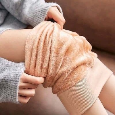 لگ شلواری تو خز کرم و مشکی — تصویر ۲