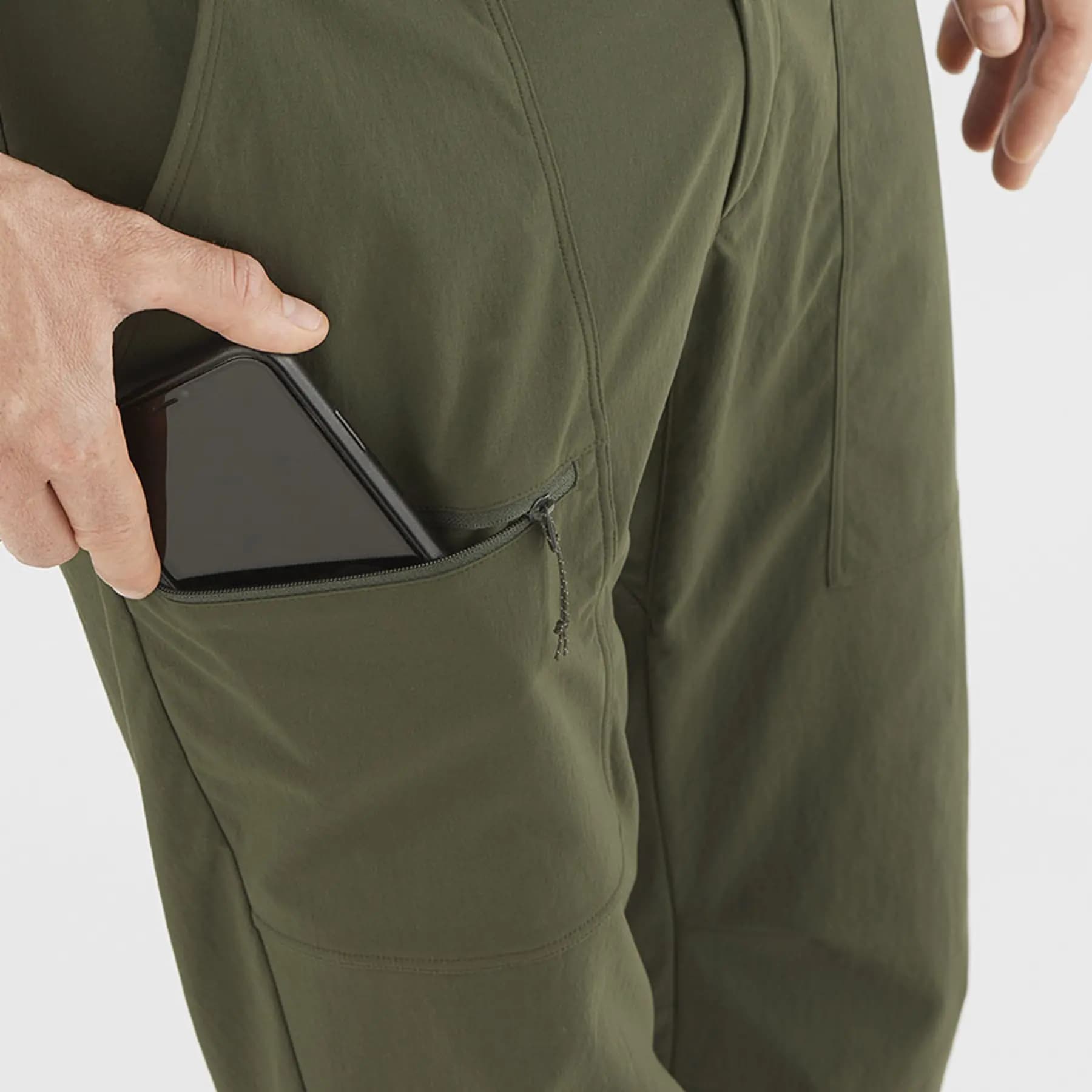 شلوار سالامون / SALOMON – مدل OUTRACK PANT / سبز ارتشی — تصویر ۲