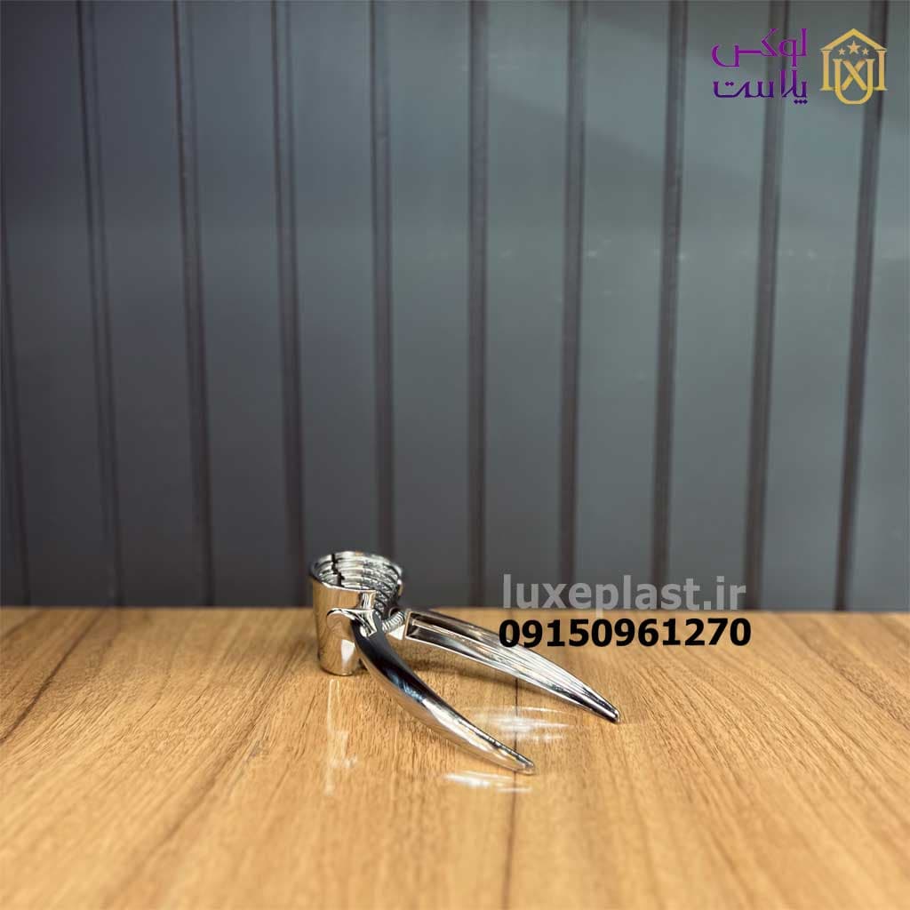 گردوشکن فلزی دستی شنگیا 2963 — تصویر ۴