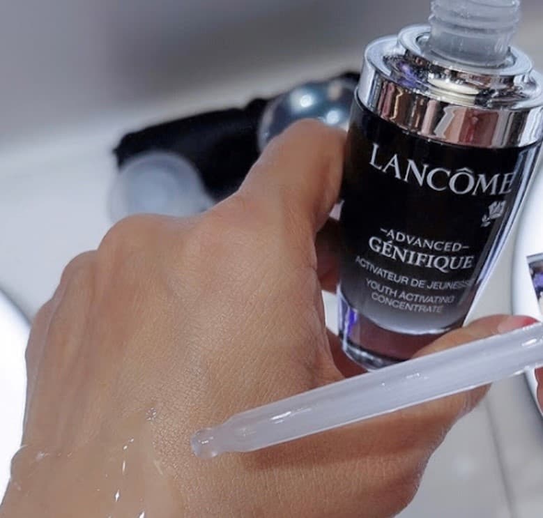 سرم جنفیک (ژنفیک) لانکوم آبرسان و جوان ساز پیشرفته پوست حجم 30ML/Lancome Advanced Genifique Concentrate Serum — تصویر ۳