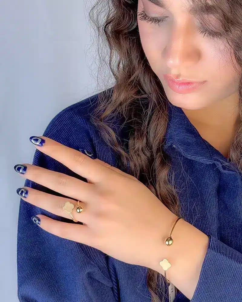 ست دستبند و انگشتر طلا بنگل (النگویی) ترکیبی گوی و ونکلیف — تصویر ۲