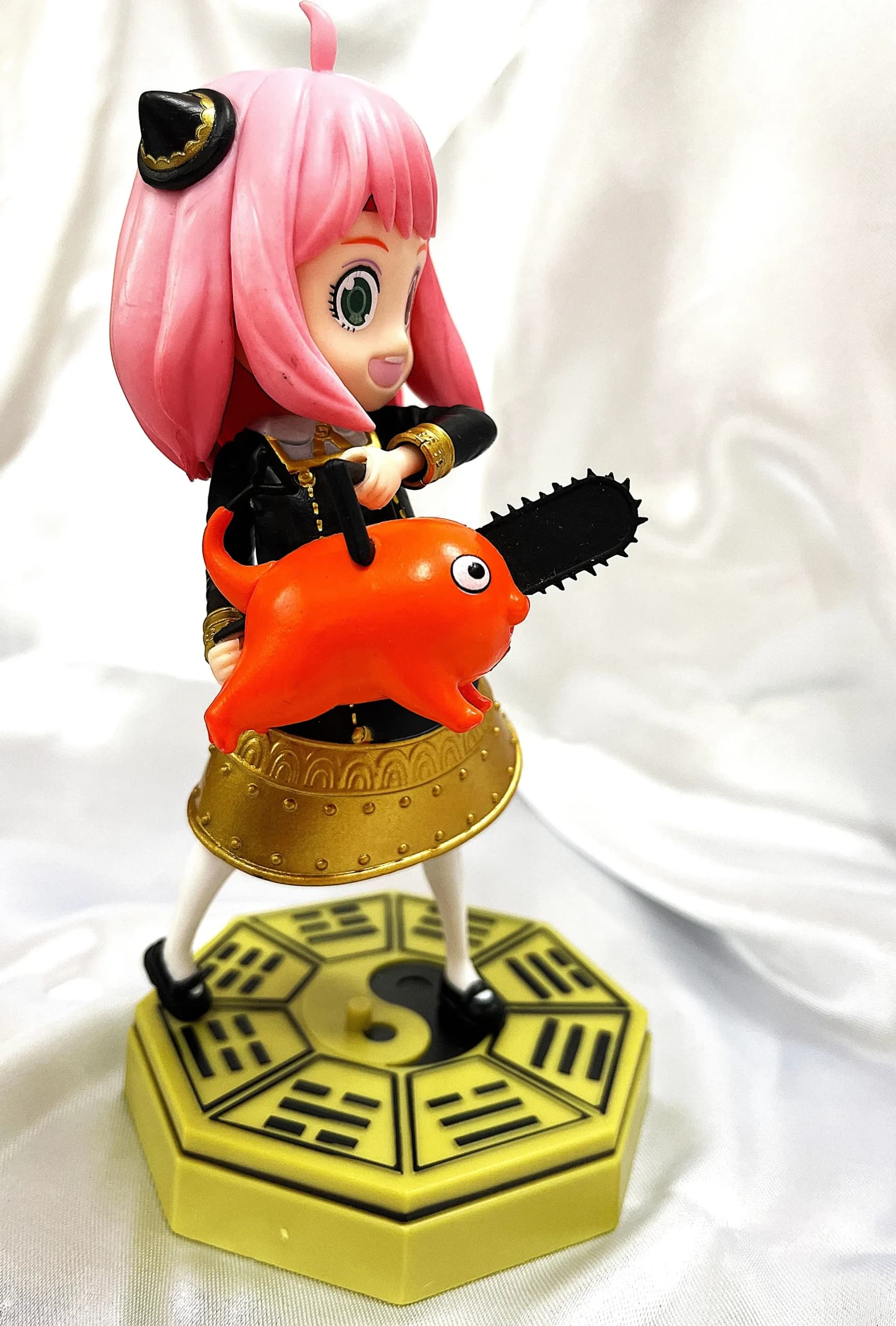 اکشن فیگور Banpresto آنیا فورجر اسپای فامیلی با لباس مدرسه — تصویر ۲