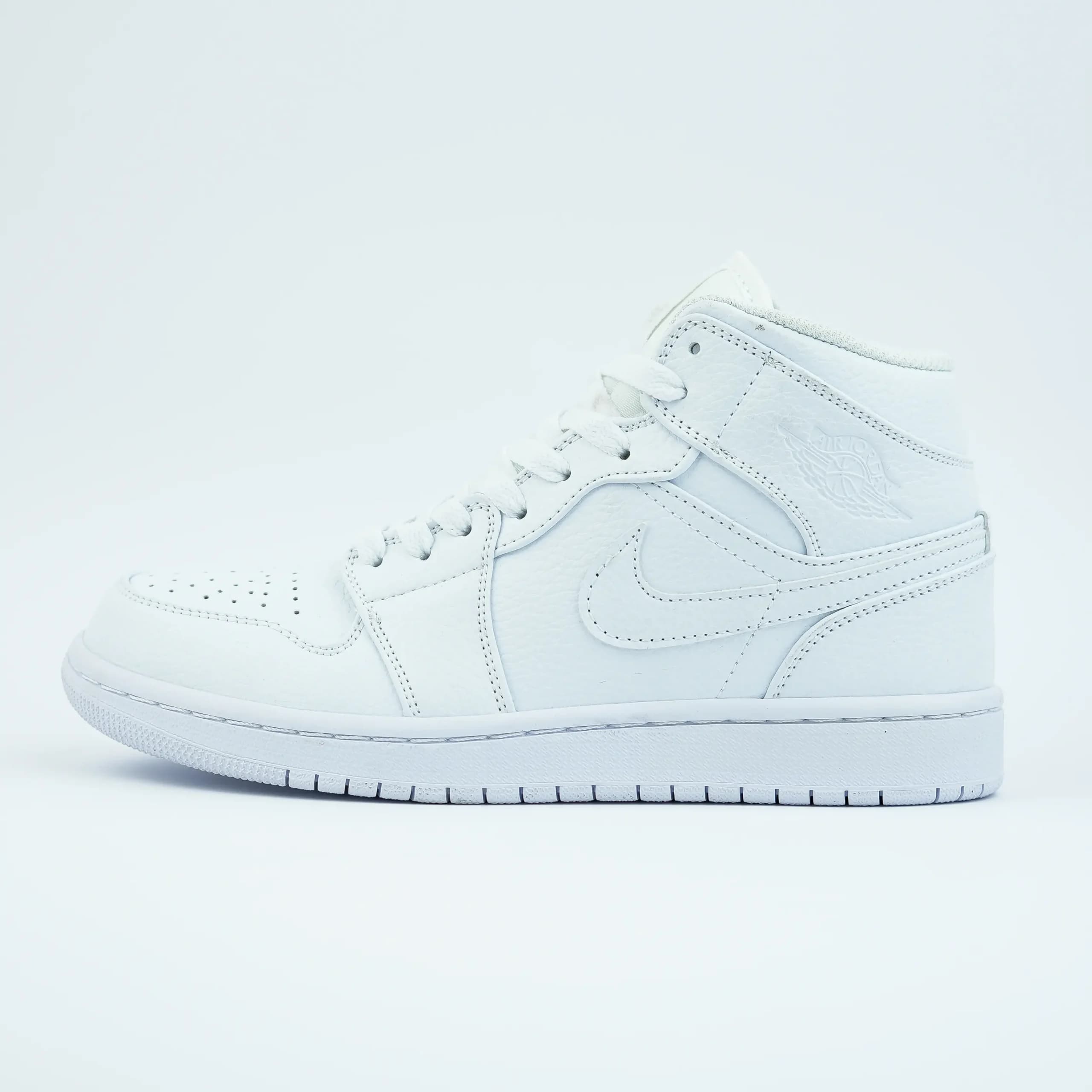 کفش جوردن وان سفید Jordan 1 Triple White