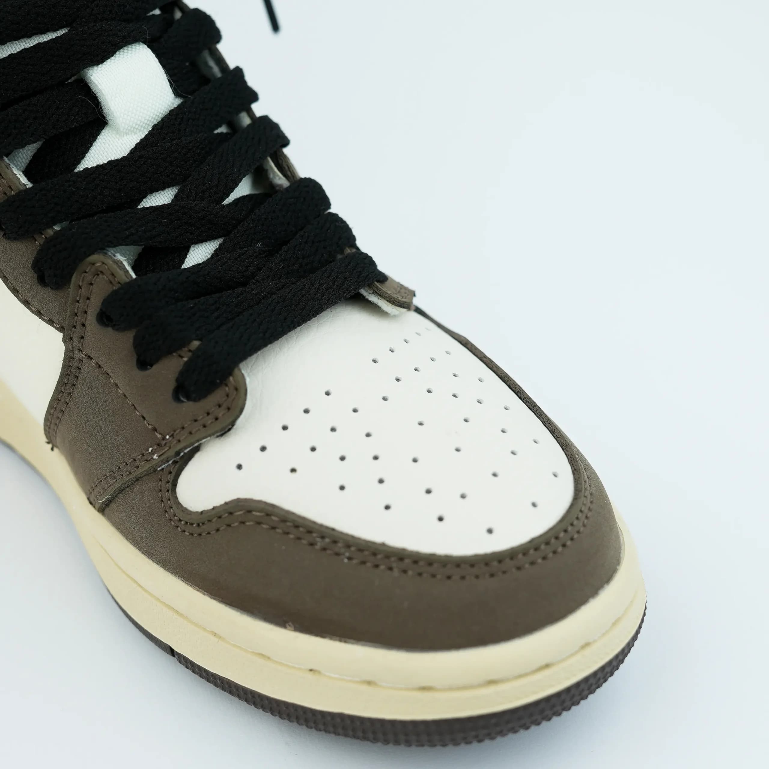کفش جردن وان ترویس موکا Jordan 1 Travis Scott Mocha — تصویر ۲
