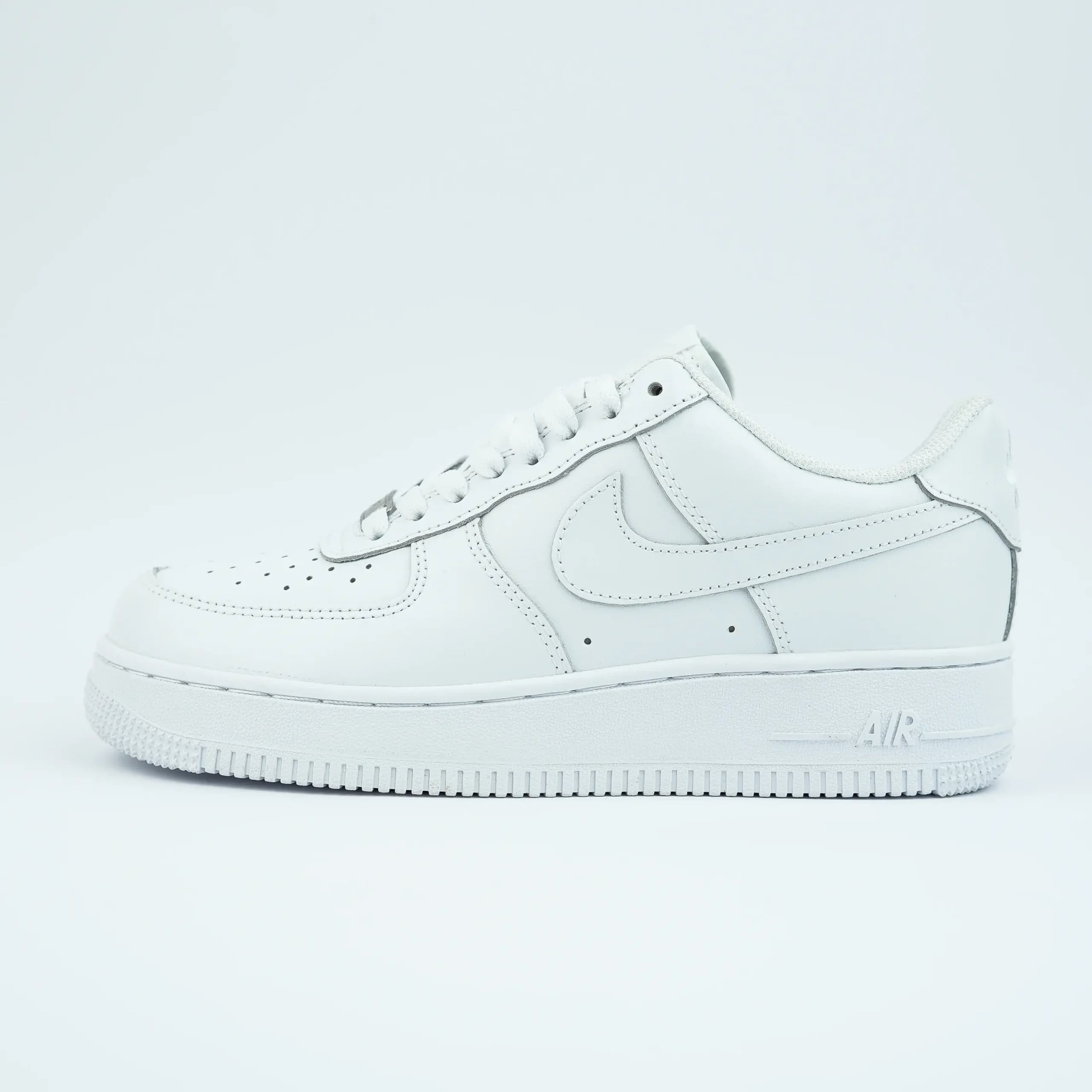 کفش ایر فورس سفید Nike Air Force
