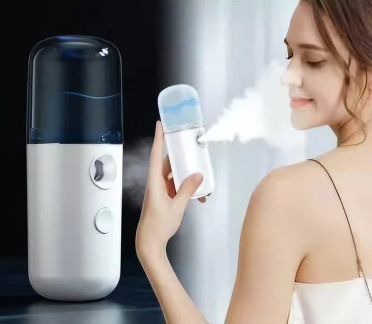 دستگاه بخور سرد جیبی Mist Sprayer با عروسک فانتزی مدل YQ8001 — تصویر ۳