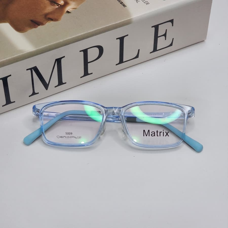 عینک طبی بچه گانه Matrix کدb821