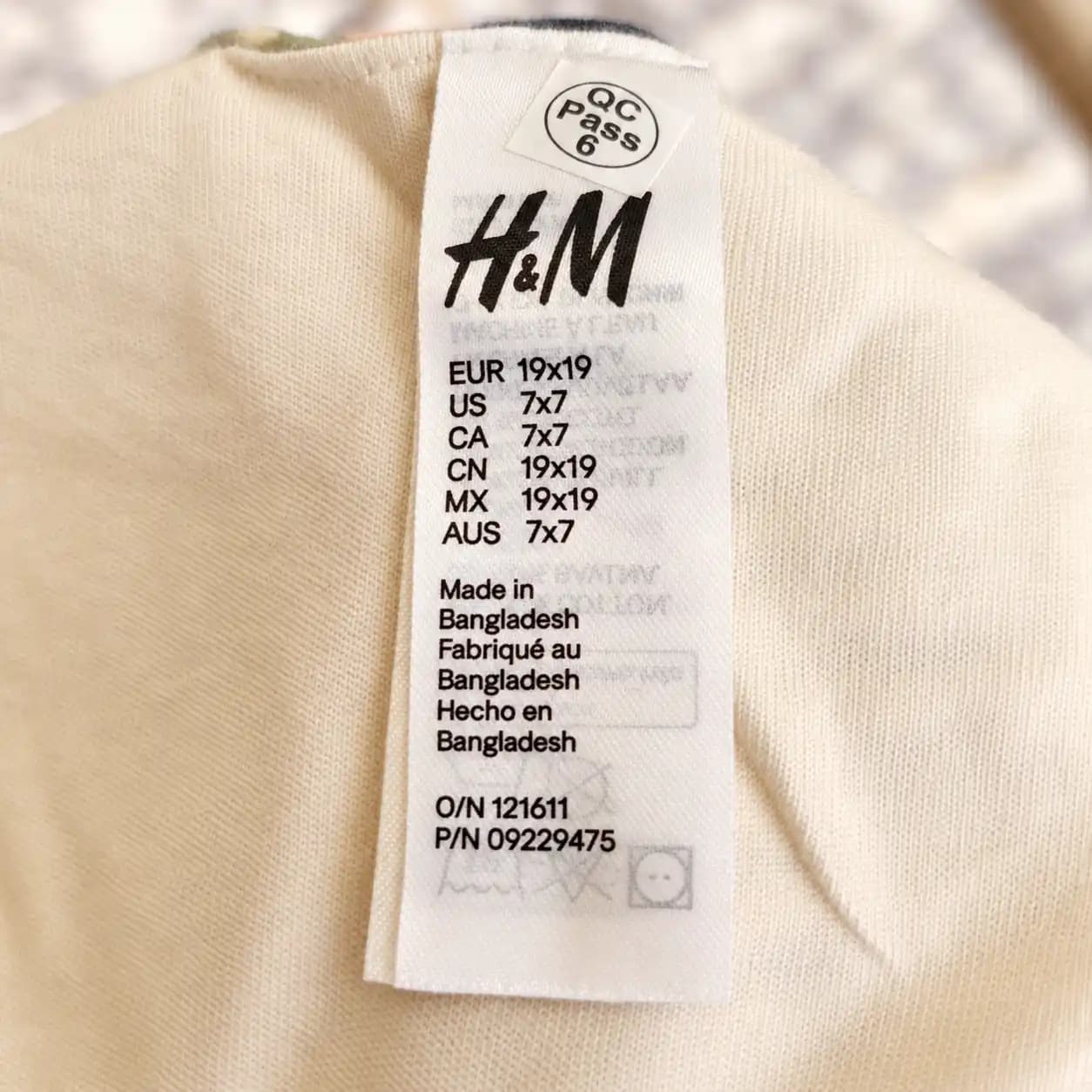 پیشبند نوزادی وارداتی پارچه ای برند H&M — تصویر ۳