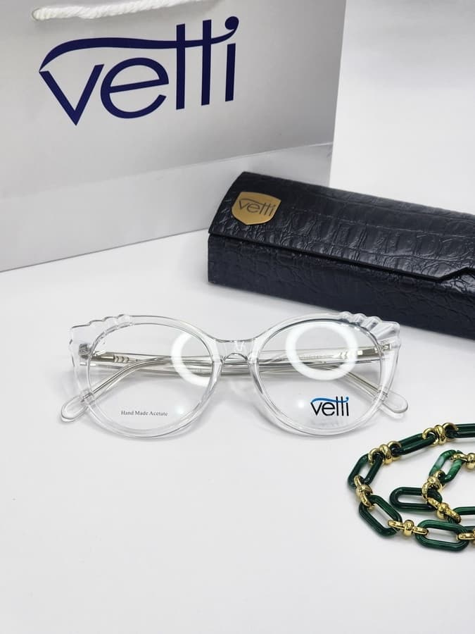عینک طبی زنانه vetti کد b393