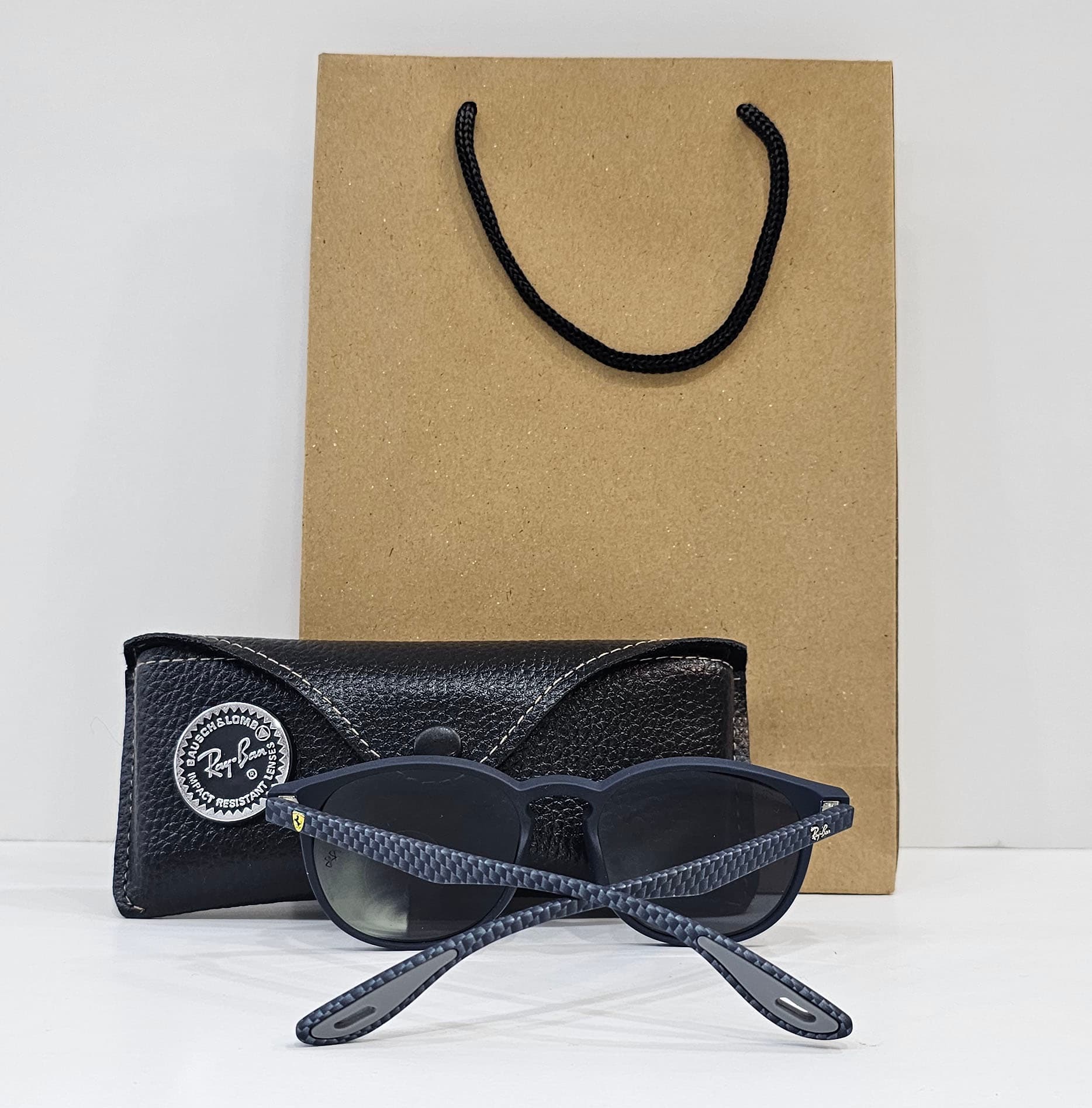 عینک آفتابی برند RAY BAN P کد RB4612 — تصویر ۳