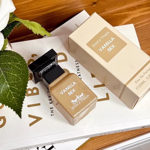 عطر ادکلن مینی تام فورد وانیلا سک.س جسیکا تویین | Tom Ford Vanilla Se.x (Jessica Twain) حجم 25 میل — تصویر ۳