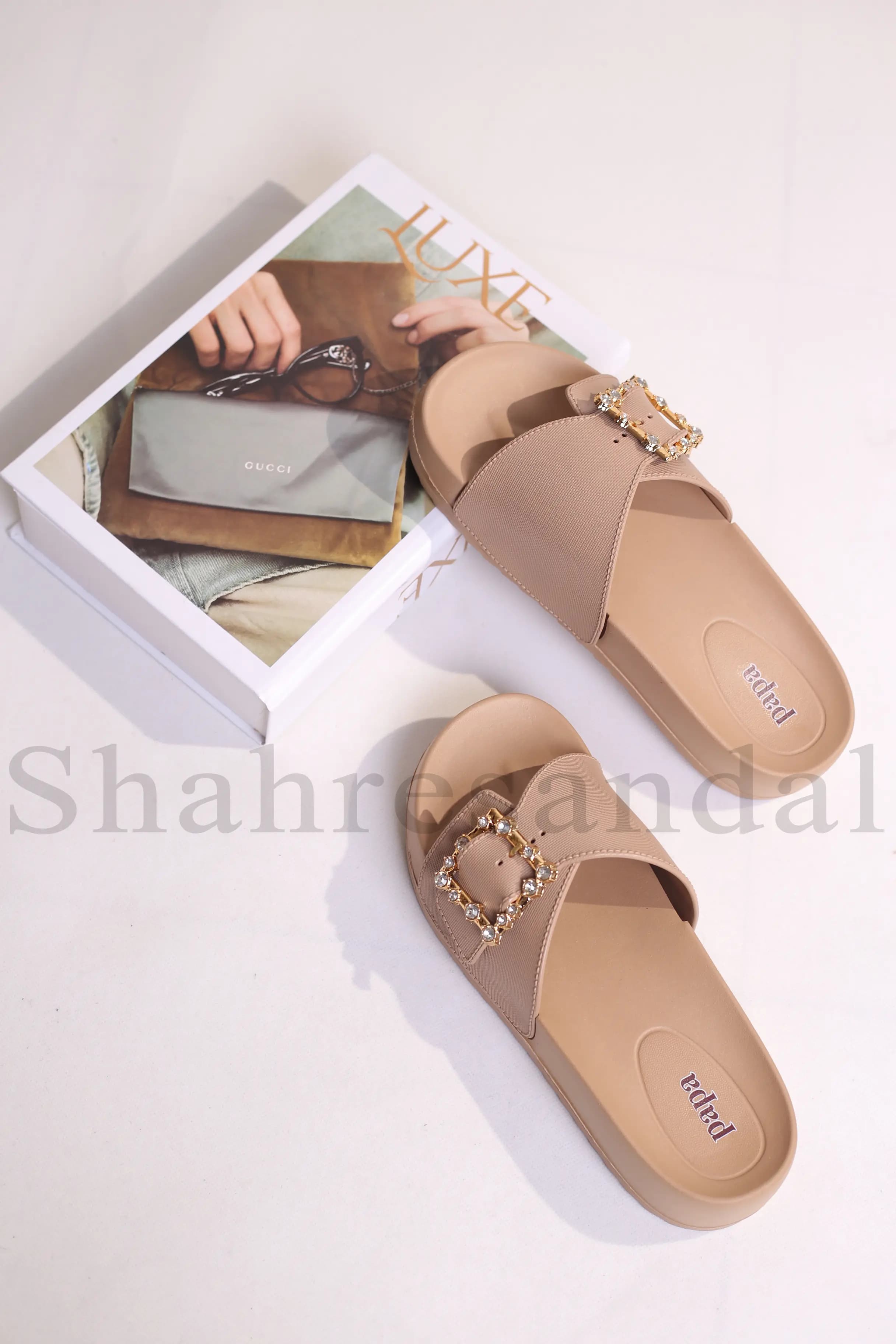 کفش صندل راحتی زنانه هلن — تصویر ۶