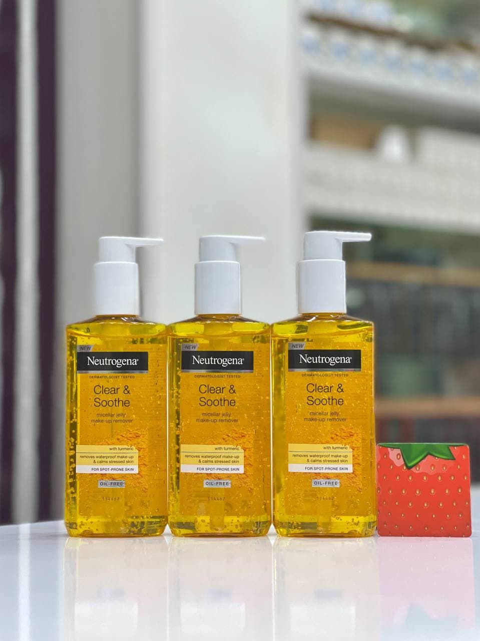 ژل شستشو صورت نوتروژینا مدل soothing clear حجم 200 میلی لیتر — تصویر ۲