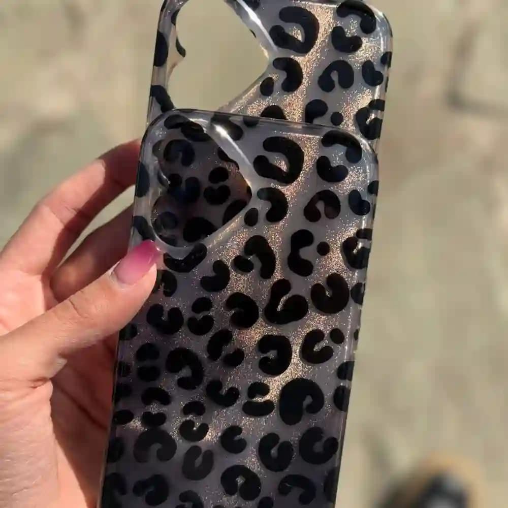 قاب پلنگی شاينی مدل Shiny leopard برای IPHONE 16