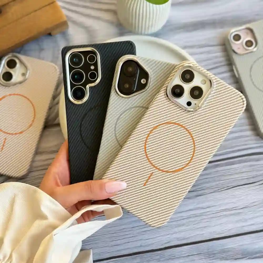 قاب مگ سیف مدل Carbon برای IPHONE 16 Promax — تصویر ۲