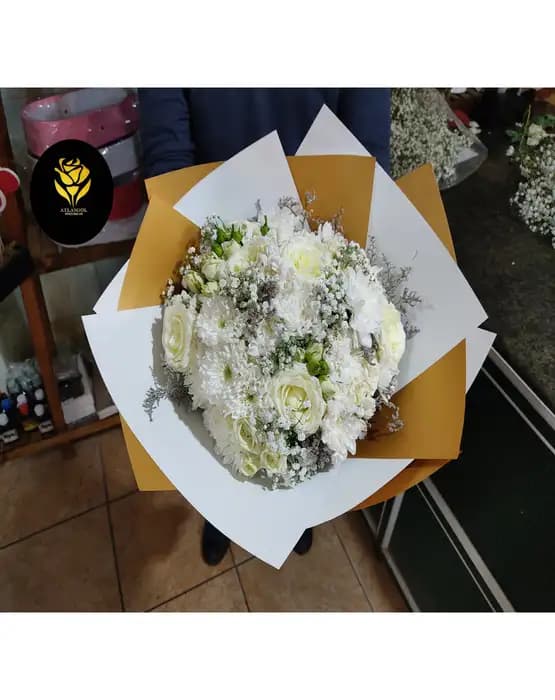 دسته تم طلایی سفید طرح محبوبه